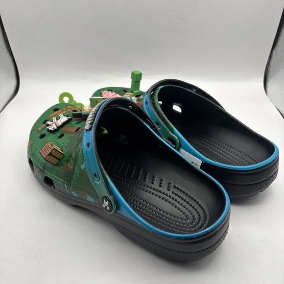Crocs x MinecraftcClassic Clog 210829-90H - M10/W12‎ - Picture 4 of 10